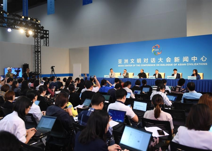 亚洲欧美黄亚洲与欧美文化差异，从电影、音乐到社交习惯的全面解析