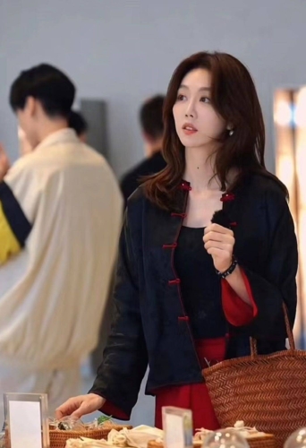 国产91精品老熟女泻火，探讨中年女性在影视作品中的角色演变与市场影响91国产其他