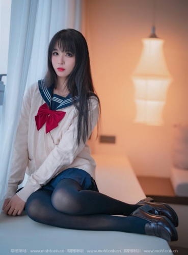 制服丝袜第一页在线播放制服丝袜第一页在线播放，时尚与文化的交汇点