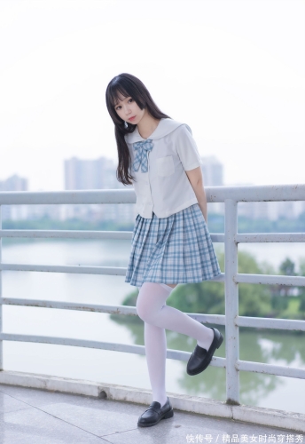 制服丝袜第一页在线播放制服丝袜第一页在线播放，时尚与文化的交汇点