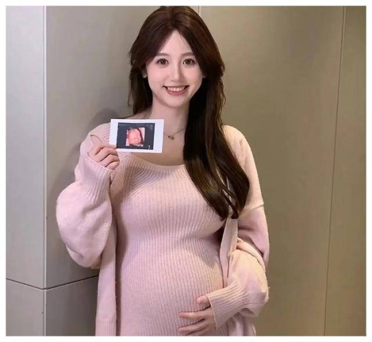 丰满人妻被连续中出在线丰满人妻被连续中出在线，网络热议与隐私保护的双重考量