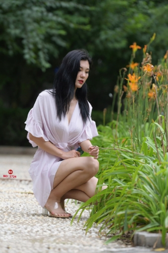 手机在线人妻看片手机在线人妻看片，揭秘网络背后的诱惑与责任