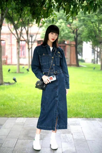 久久精品女性视频—魅力绽放，女性风采的展示平台久久精品女性视频网站