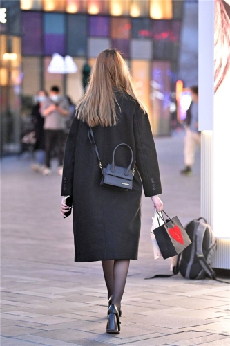 丝袜美女人妻无码诱惑，揭开背后的秘密制 服 丝 袜在线
